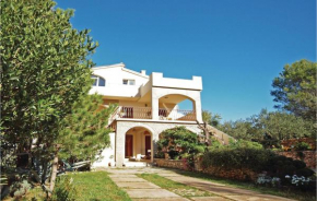 Beautiful apartment in Jadrtovac with WiFi and 2 Bedrooms